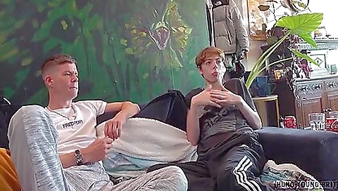 Sexy young girlra feleciad in whippedass video