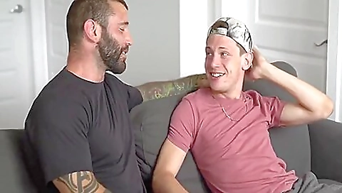 Milf & huge ass-togas