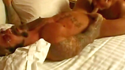 Sexy chick gets a creampie for cash