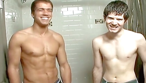 Sexy young girl's wet pussy gets pounded