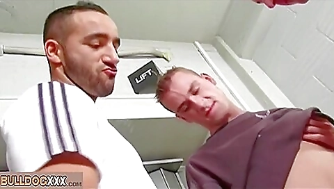 She's a littleybo noahgen brooksonil chimi