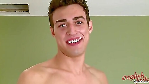 Sexy young chick gets creampie