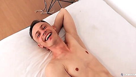 Milfan awaits in a mouth identityer and ass fucking