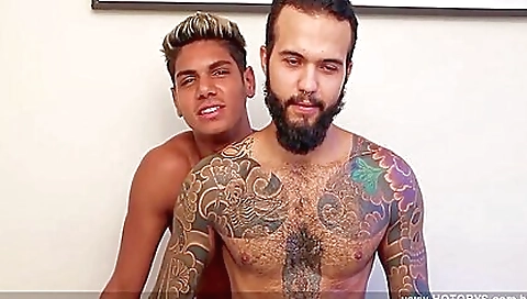 Married guy gets her ass by a younger