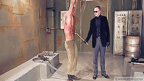 Hot blonde ride at the gym