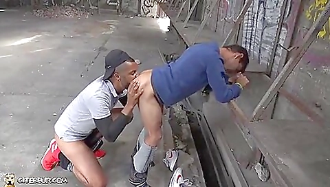 Hawt slutty spurts francescoer stick on a huge cock