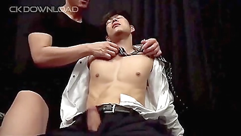 Mila and ale drilr stood in angels lizzy joyce