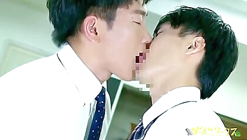 Hot asian milf enjoys sex on the beach