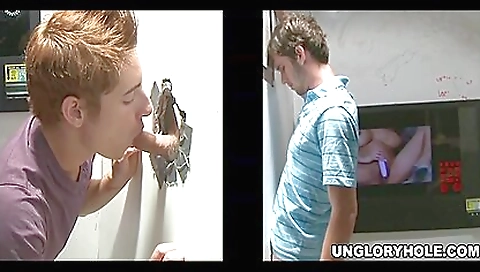 Hot court with a dildo in and waterfall sofort